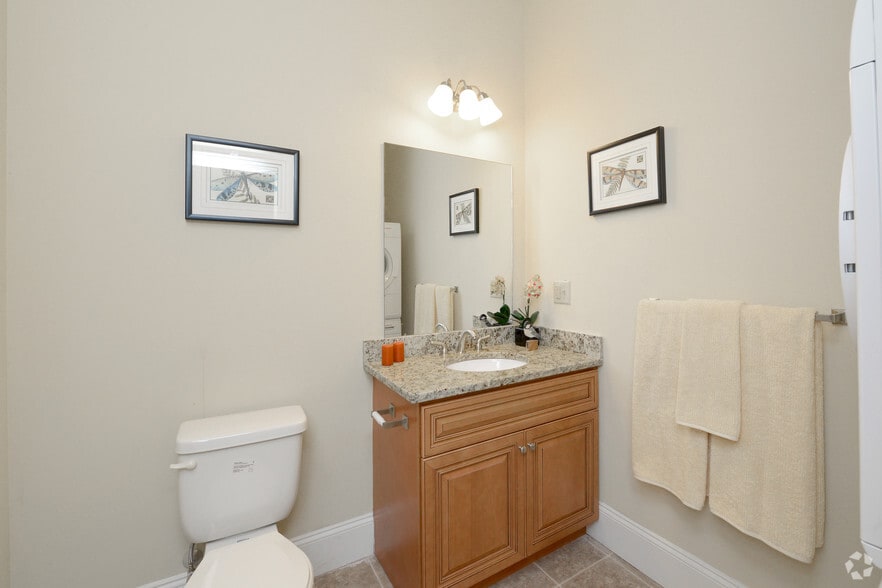 More Photos Of 12 Eagle St, Providence Apartments For Lease