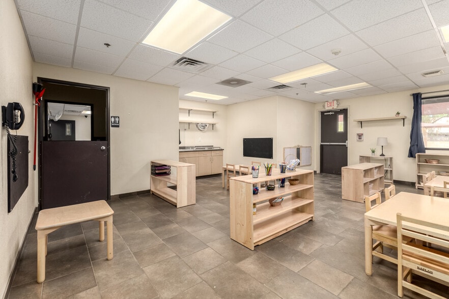 More Photos Of 1494 S Gilbert Rd, Gilbert Daycare Center For Lease