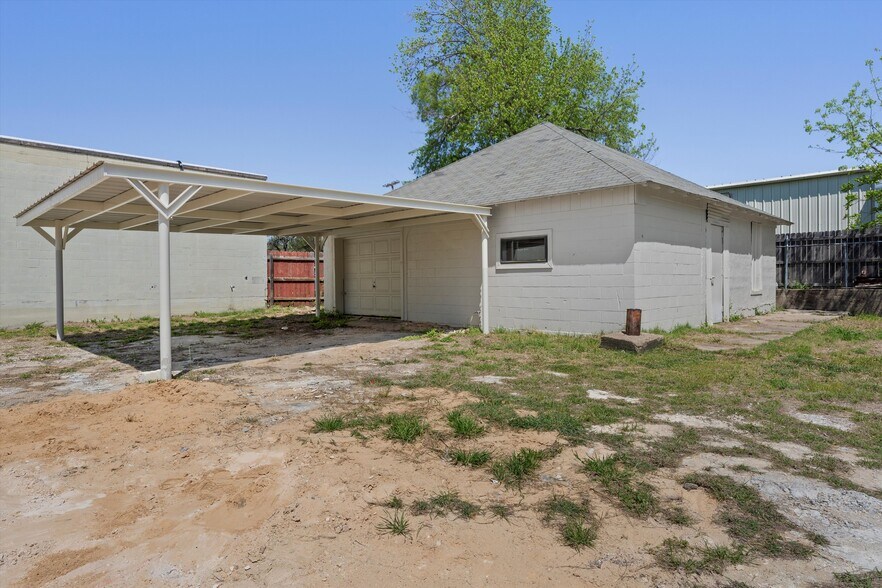 More Photos Of 521 N 18th St, Waco Office Residential For Sale