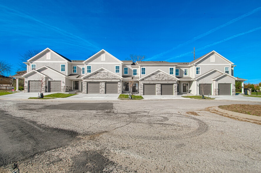 More Photos Of 1094 N Findley St, Olathe Apartments For Sale