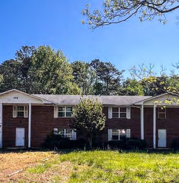 More Photos Of 2605 Ben Hill Rd, East Point Schools For Sale