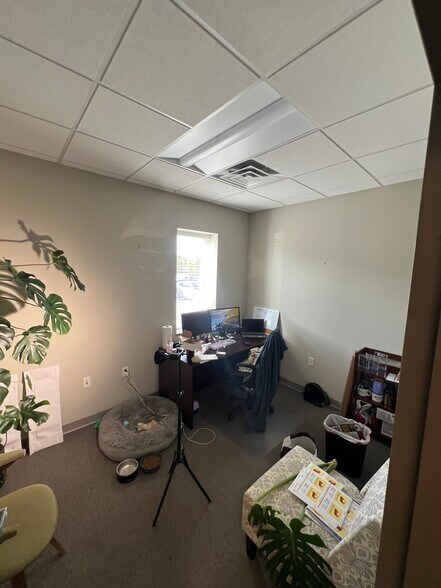 More Photos Of 6601 Kingston Pike, Knoxville Freestanding For Lease