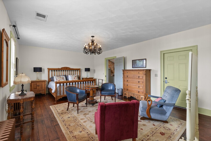 More Photos Of 900 Main St, Wellsburg Specialty For Sale
