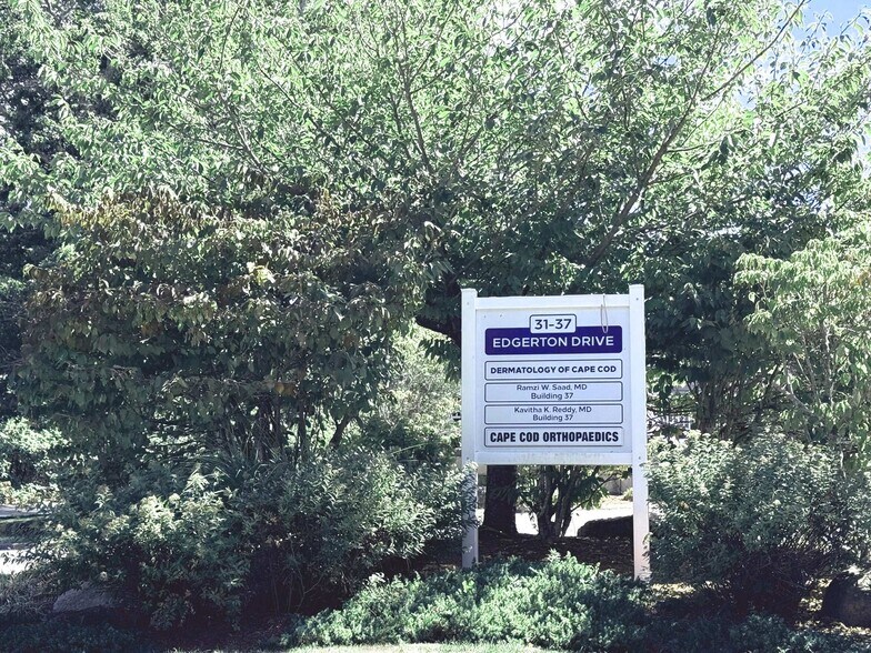 More Photos Of 37 Edgerton Dr, Falmouth Medical For Sale