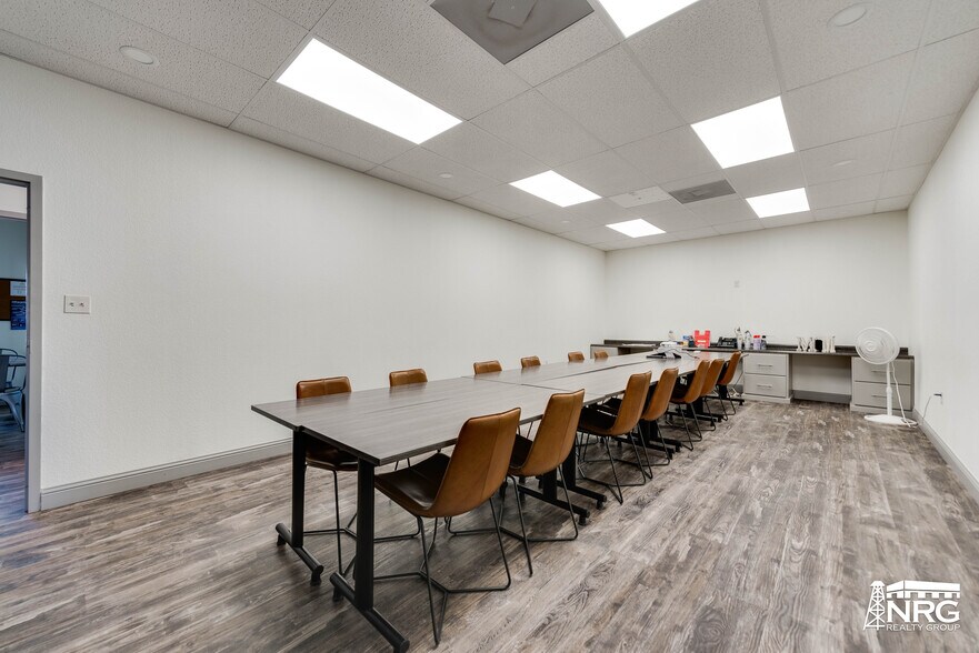 More Photos Of 4311 E County Road 45, Midland Manufacturing For Lease