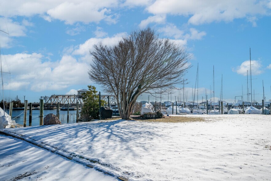 More Photos Of 47 Water St, Mystic Marina For Sale