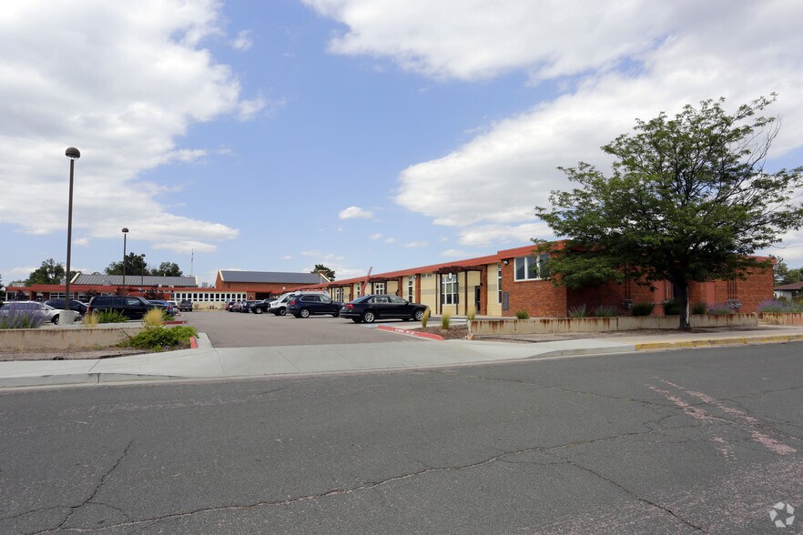 Primary Photo Of 2727 N Cascade Ave, Colorado Springs General Retail For Lease