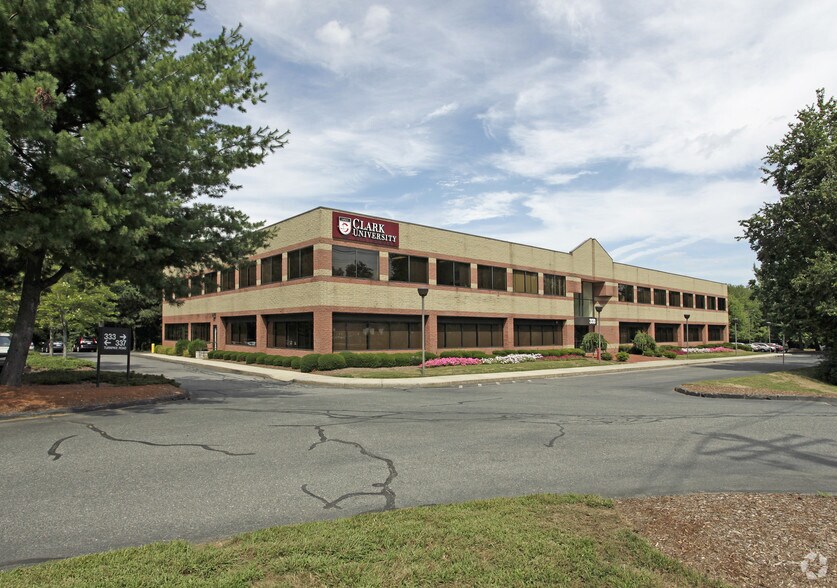 Primary Photo Of 333 Turnpike Rd, Southborough Office For Lease