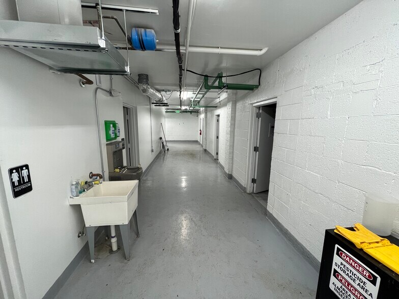 More Photos Of 155 Vallejo St, Denver Industrial For Lease