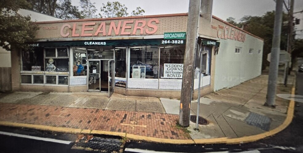 Primary Photo Of 163 Broadway, Amityville General Retail For Sale