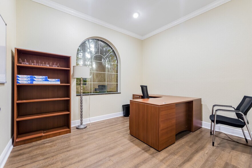 More Photos Of 3615 E Frontage Rd, Tampa Office Residential For Sale