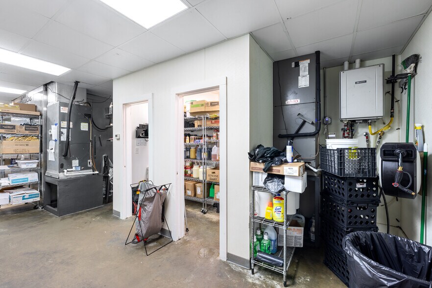 More Photos Of 14 W Main St, Idabel Restaurant For Sale