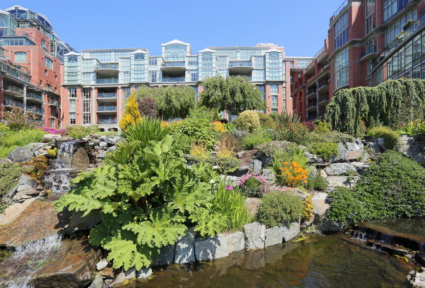 More Photos Of 19 Dallas Rd, Victoria Apartments For Sale