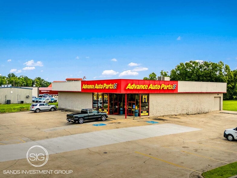 Primary Photo Of 1206 The Blvd, Rayne Freestanding For Sale