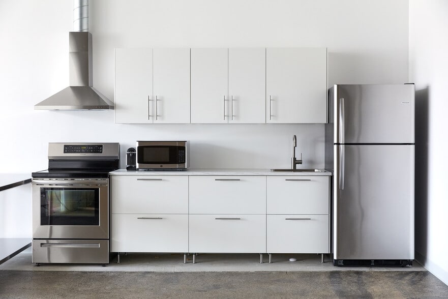 More Photos Of 83 Morse St, Norwood Unknown For Lease