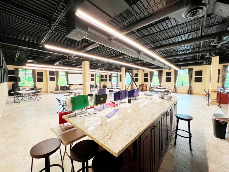 More Photos Of 3620 Swiftwater Park Dr, Suwanee Loft Creative Space For Sale
