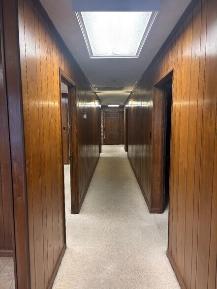 More Photos Of 825 1st Ave N, Surfside Beach Office For Lease