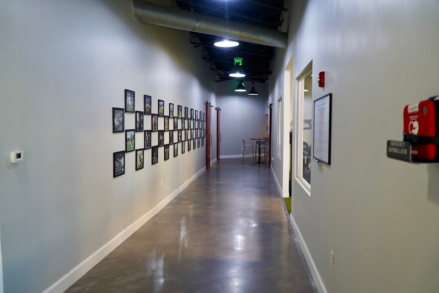 More Photos Of 5850 W Cypress St, Tampa Office For Lease