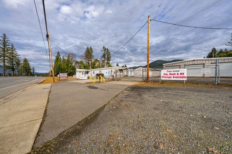 More Photos Of 25657 Redwood Hwy, Cave Junction Self Storage For Sale
