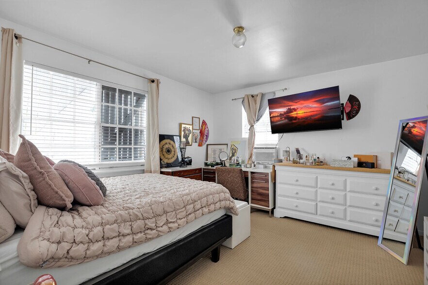 More Photos Of 912 Pohalski St, Key West Multifamily For Sale