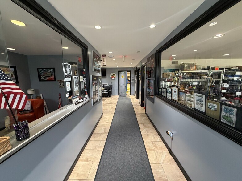 More Photos Of 6360 Dean Pky, Ontario Distribution For Sale