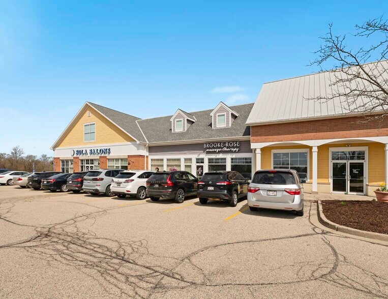 More Photos Of SWC Hwy 16 & Hwy 83, Delafield Unknown For Lease