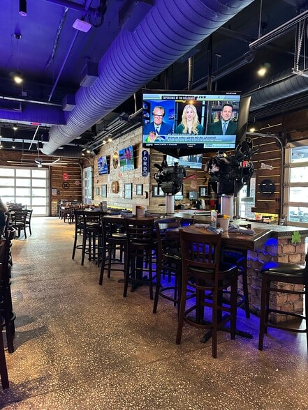 More Photos Of 200 1st Ave S, Saint Petersburg Restaurant For Sale