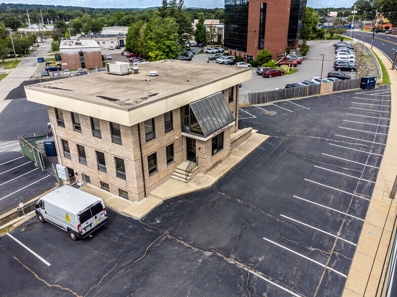 More Photos Of 55 Jefferson Blvd, Warwick Office For Sale