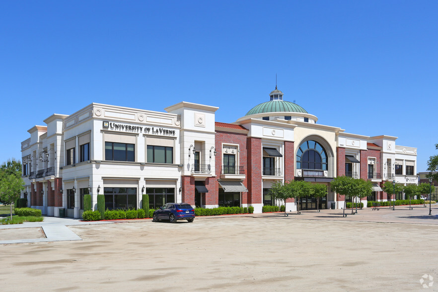 Primary Photo Of 10800 Stockdale Hwy, Bakersfield Office For Lease