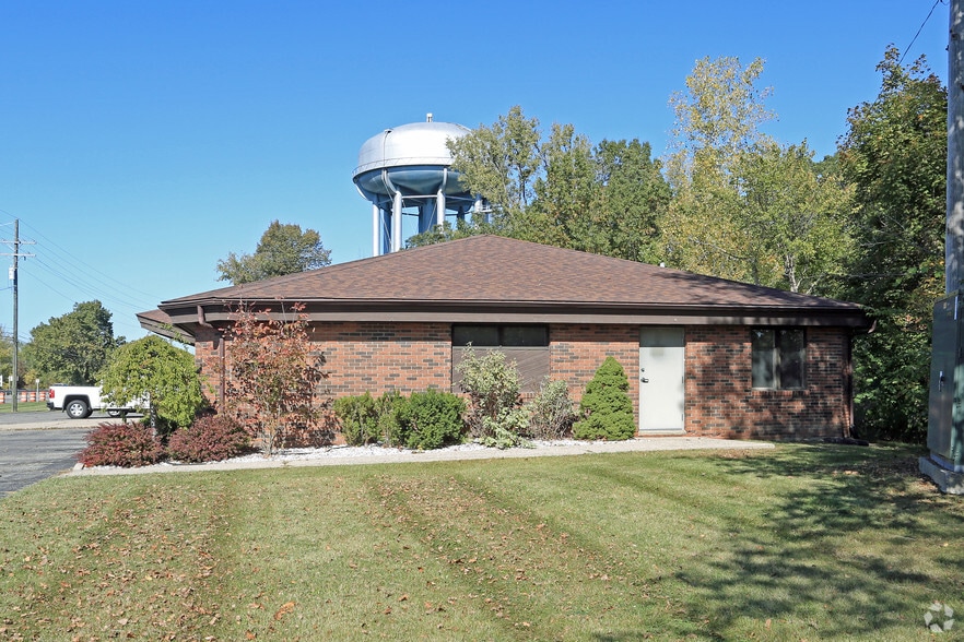 More Photos Of 1500 N Main St, Lapeer Medical For Sale
