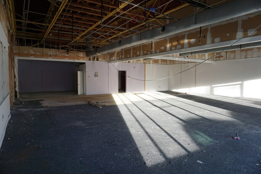 More Photos Of 220-228 Columbia Rd, Hanover Unknown For Lease