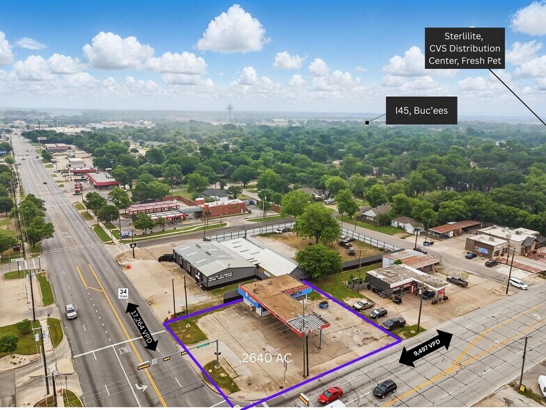 More Photos Of 100 S Kaufman St, Ennis Freestanding For Sale