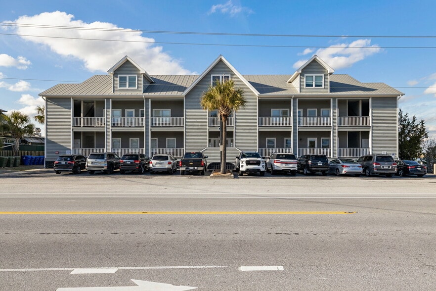 More Photos Of 103 Palm Blvd, Isle Of Palms Office For Sale