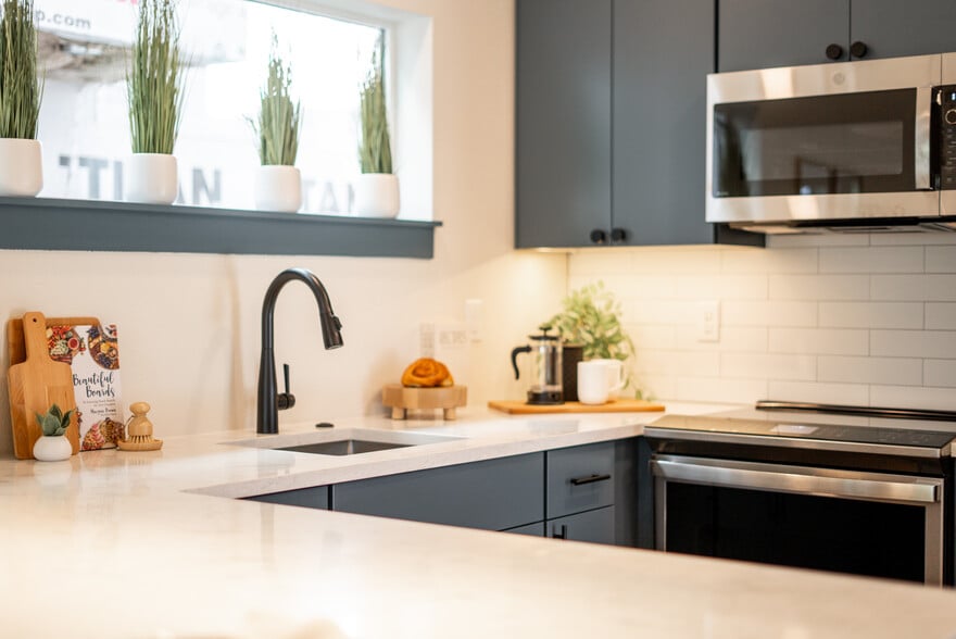 More Photos Of 940 NE Norton Ave, Bend Apartments For Sale