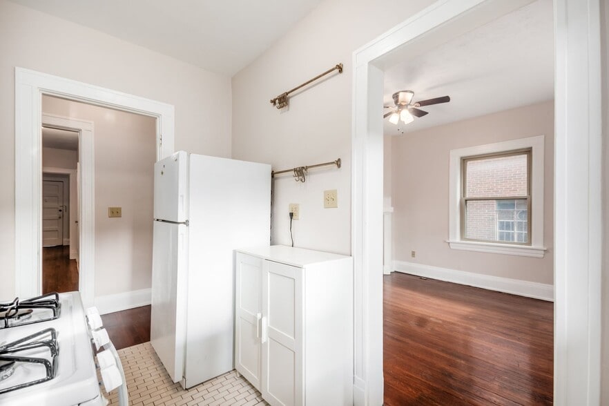 More Photos Of 94 N 20th St, Columbus Apartments For Sale