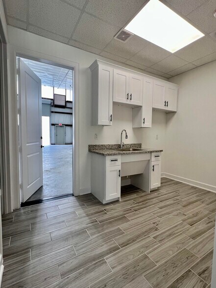 More Photos Of 26077 Nelson Way, Katy Unknown For Lease