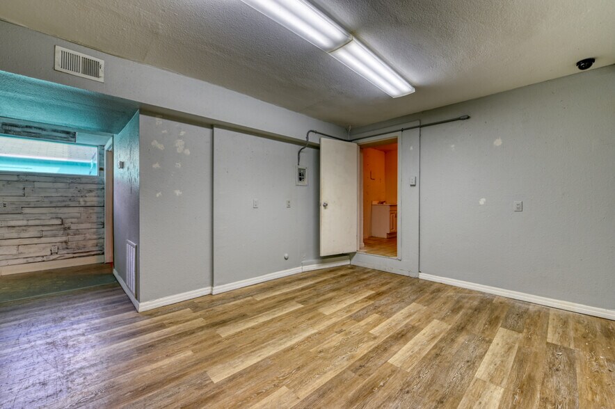 More Photos Of 1328 3rd St N, Jacksonville Beach Office For Lease