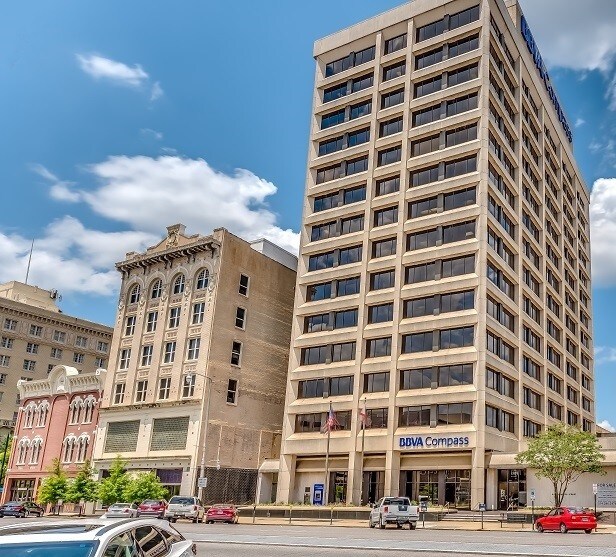 More Photos Of 60 Commerce St, Montgomery Office Residential For Lease