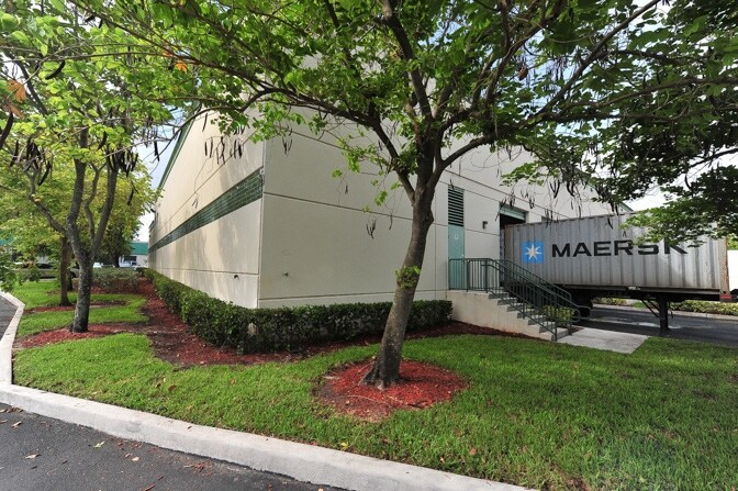 More Photos Of 757 Shotgun Rd, Sunrise Light Manufacturing For Lease