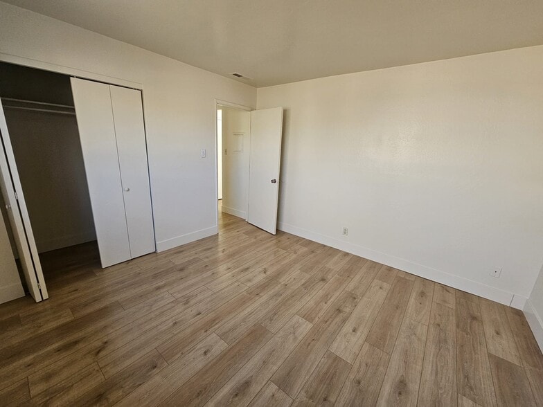 More Photos Of 1385 W 6th St, Reno Apartments For Sale