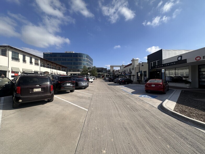 More Photos Of 6621 Snider Plz, Dallas Restaurant For Lease