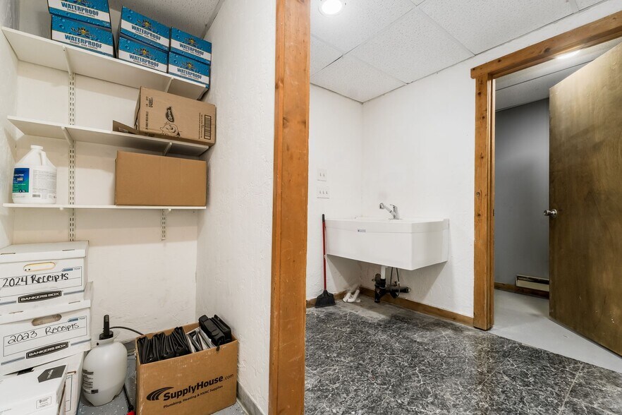 More Photos Of 545 E Main St, Lancaster Office Residential For Sale