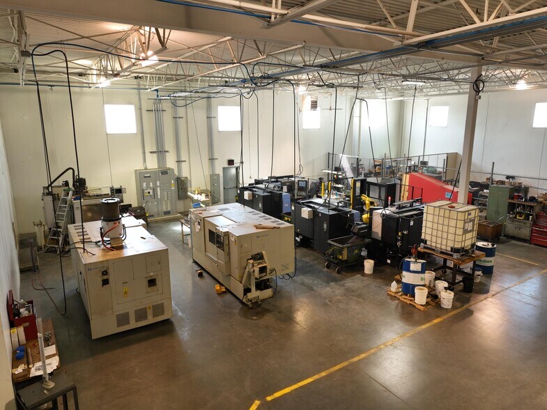 More Photos Of 2600 Kimco Ct, Lincoln Warehouse For Lease