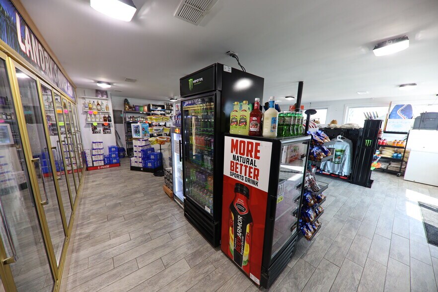 More Photos Of 3047 Highway 1, Grand Isle General Retail For Sale