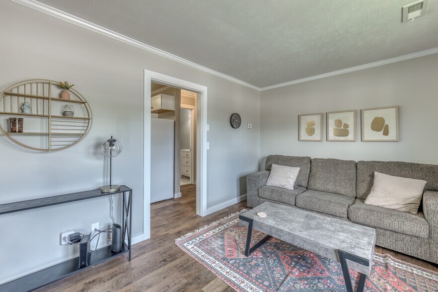 More Photos Of 1300 Holyoke St, Kingsport Apartments For Sale