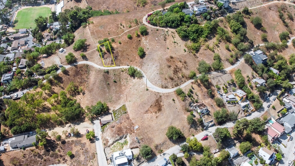 More Photos Of 2600 Paradise dr, Los Angeles Land For Sale