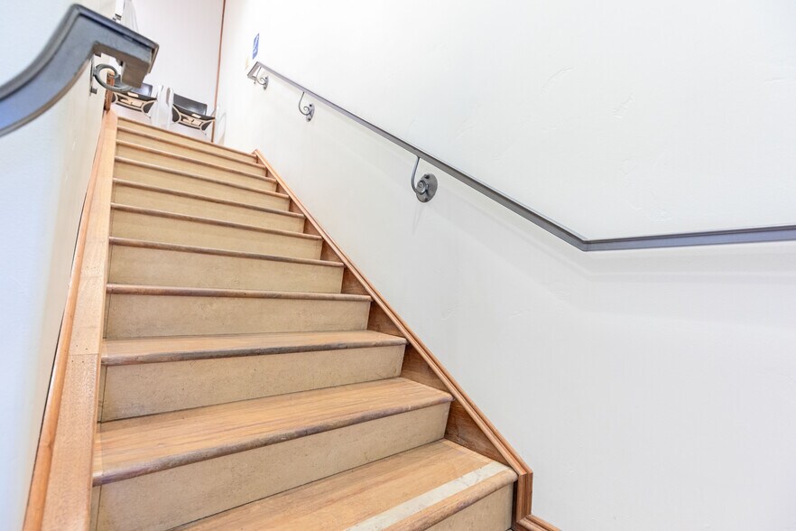More Photos Of 1226 H St, Sacramento Office For Sale