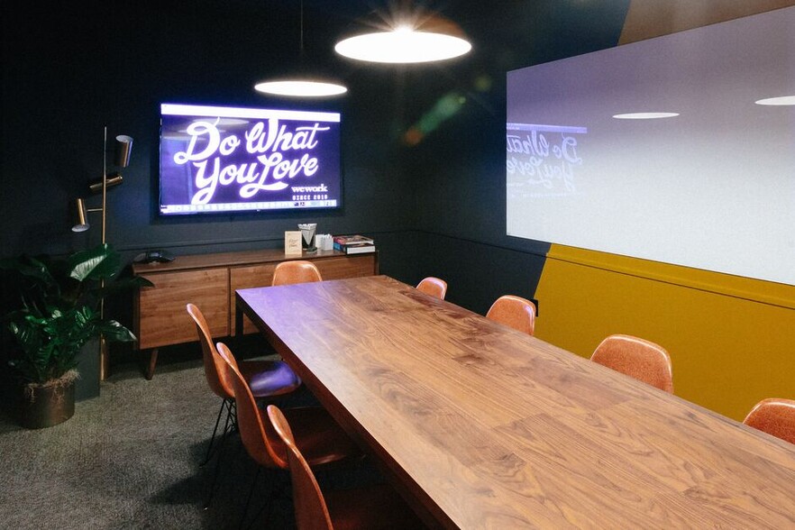 More Photos Of 78 SW 7th St, Miami Office For Lease