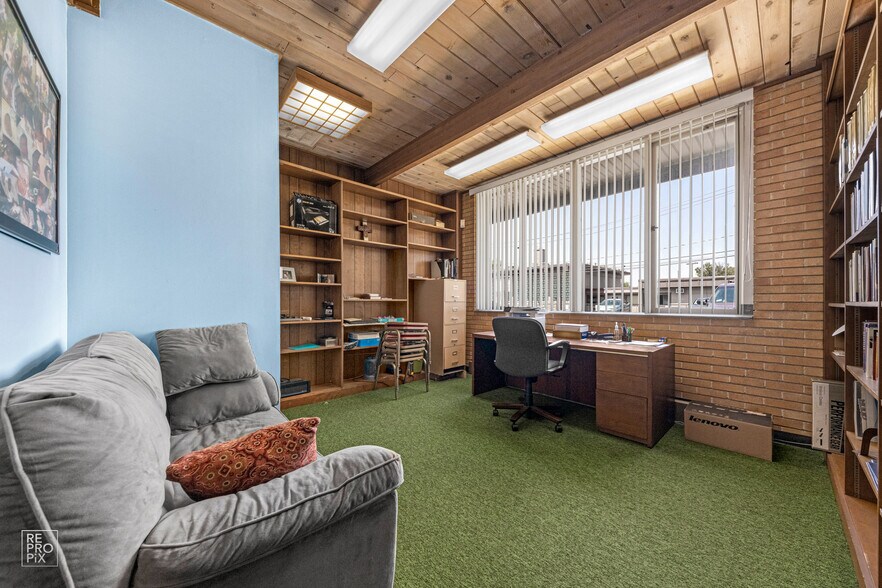 More Photos Of 3600 W 79th St, Chicago Religious Facility For Sale