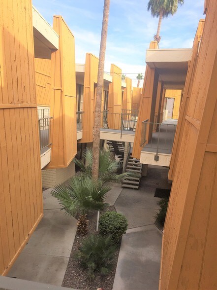 More Photos Of 1700 E Desert Inn Rd, Las Vegas Office Residential For Lease